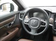 Volvo V90 22