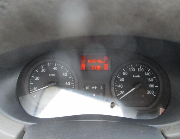 Dacia Sandero 8