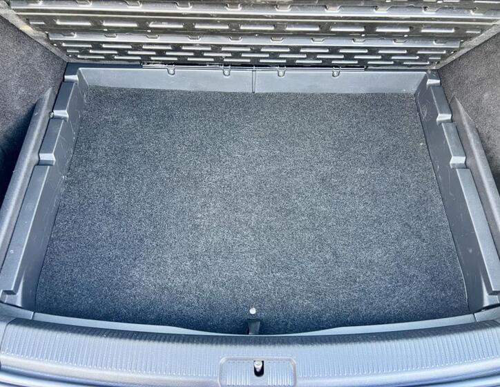 Volkswagen Golf 16