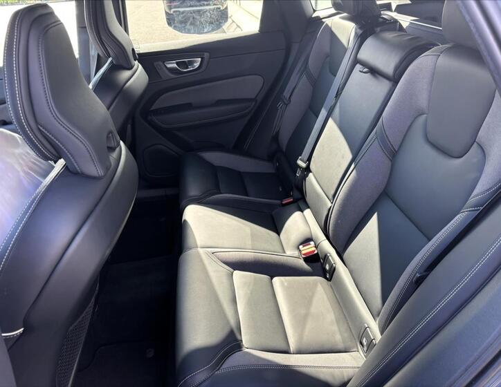 Volvo XC60 9
