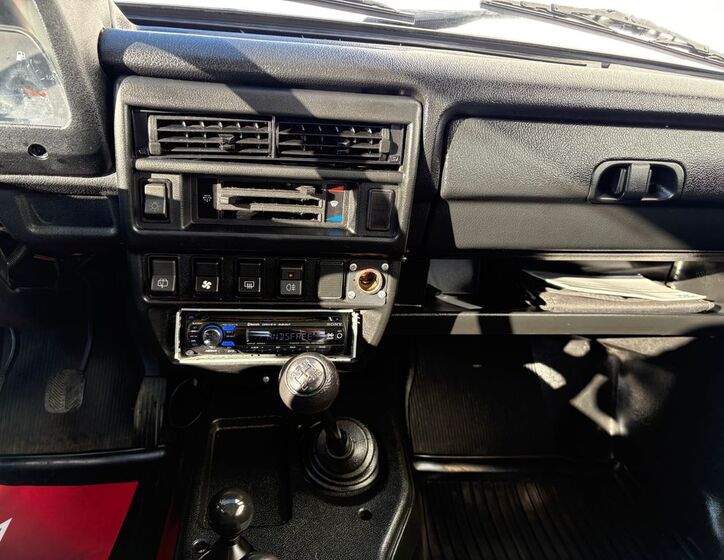 Lada Niva 9