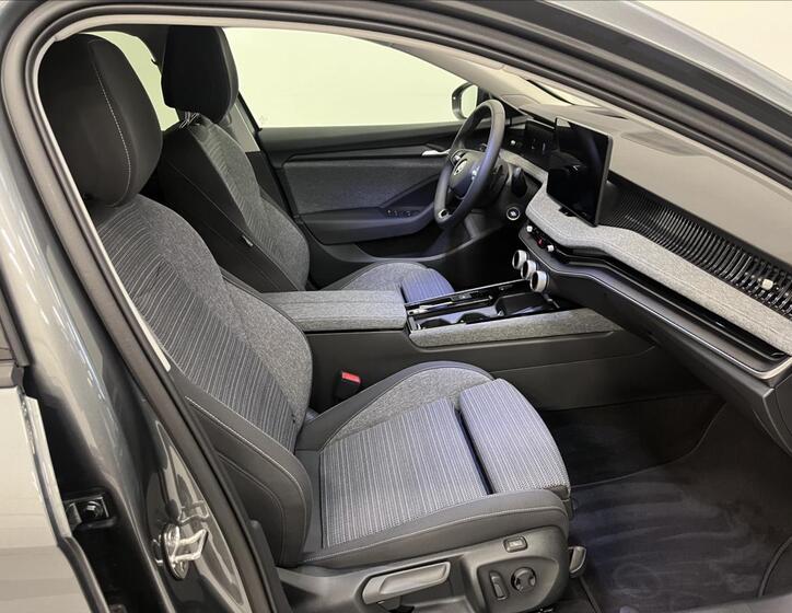 Škoda Superb 18
