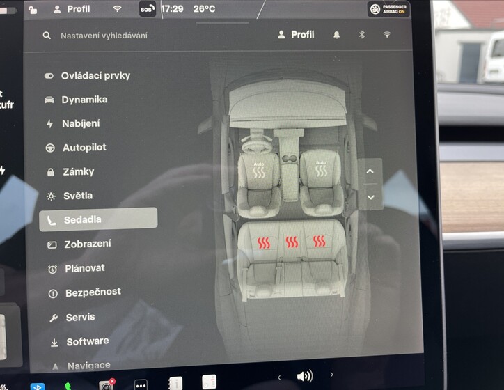 Tesla Model 3 28