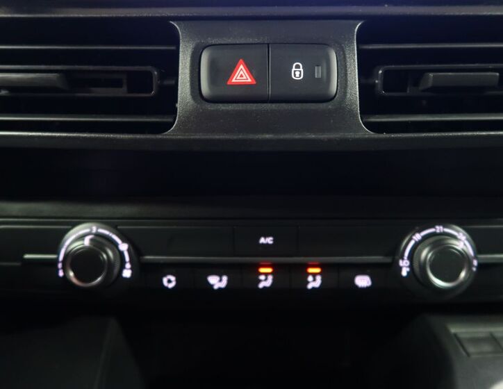 Toyota ProAce 19