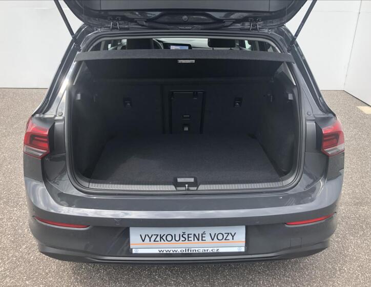 Volkswagen Golf 11