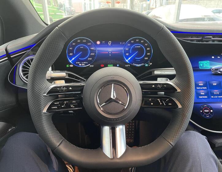 Mercedes-Benz EQS 8
