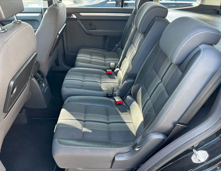 Volkswagen Touran 10