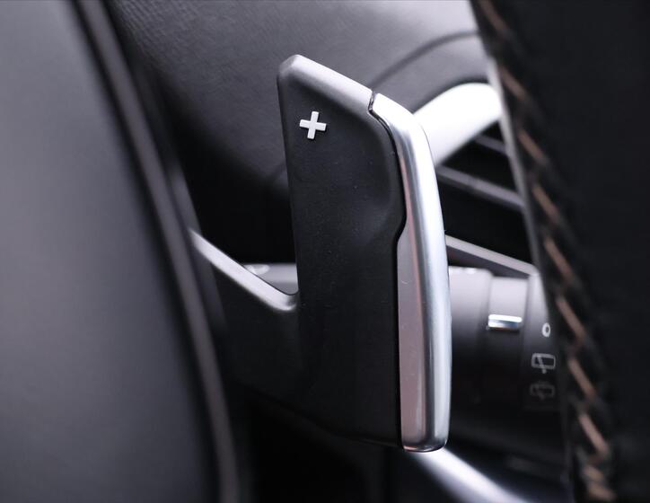 Peugeot 5008 30
