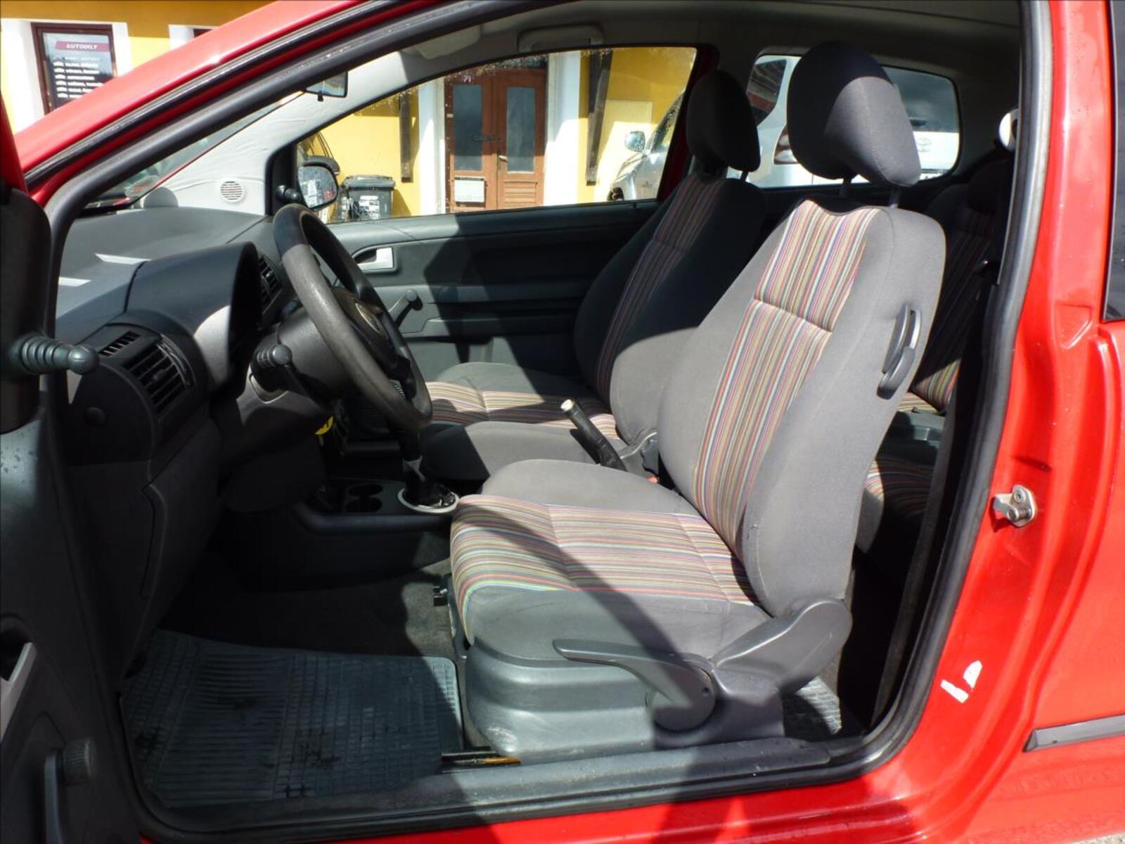 Volkswagen Fox 16