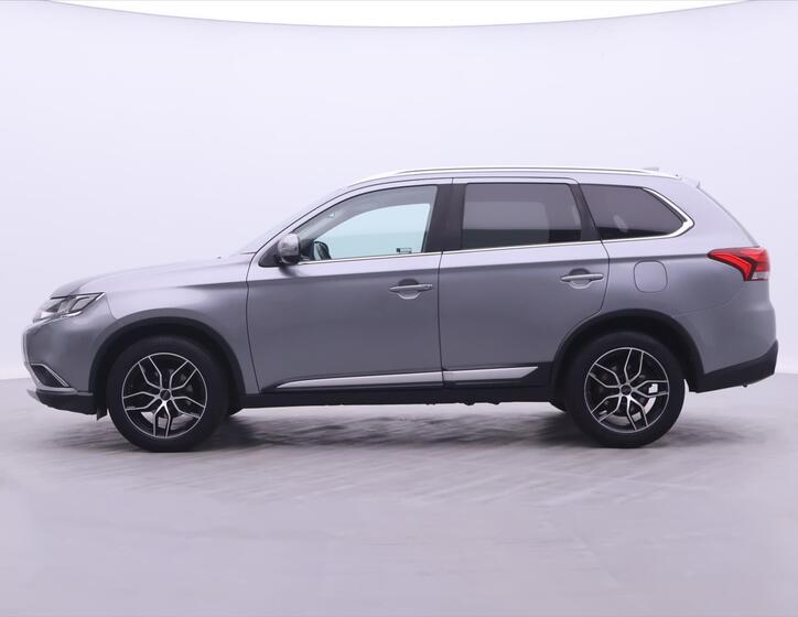 Mitsubishi Outlander 4