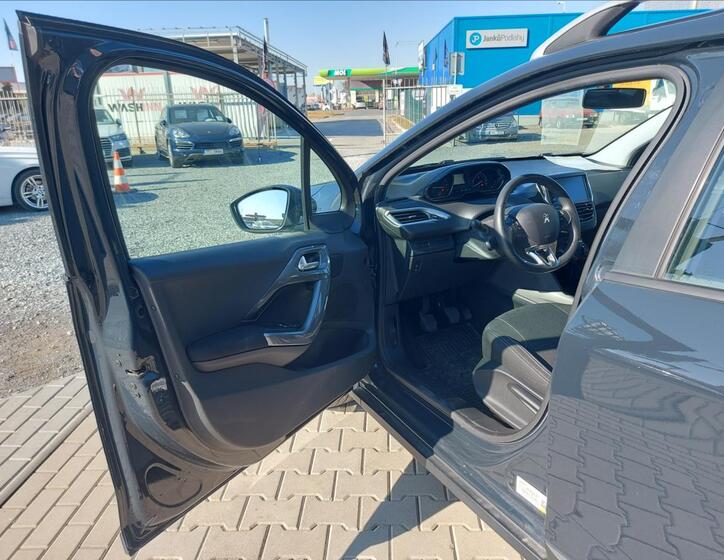 Peugeot 2008 11