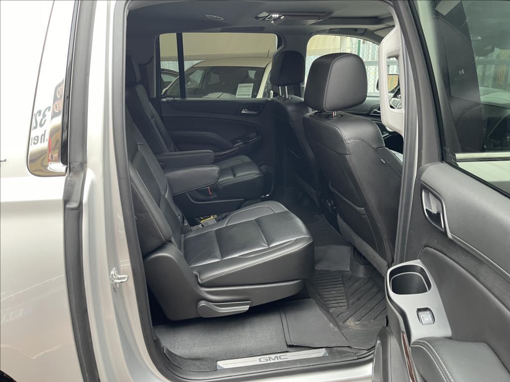 GMC Yukon 44