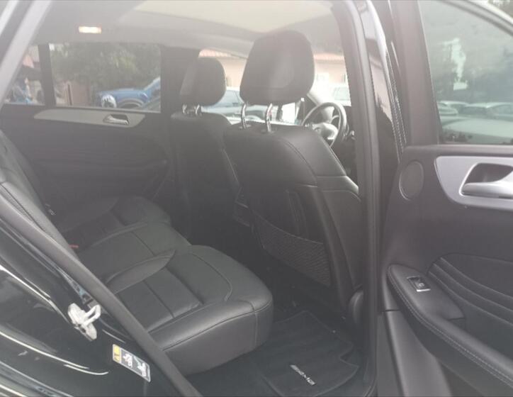 Mercedes-Benz GLE 9