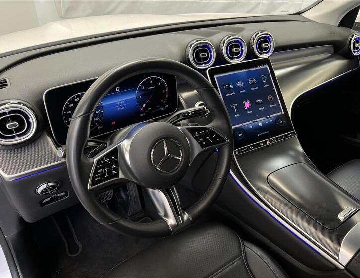 Mercedes-Benz GLC 9