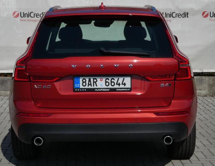 Volvo XC60 4