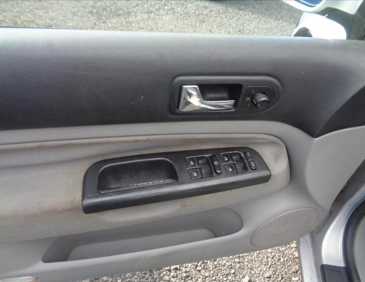 Volkswagen Golf 11