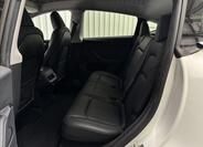 Tesla Model Y 27
