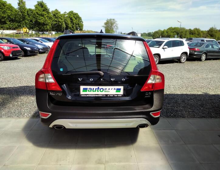 Volvo XC70 5