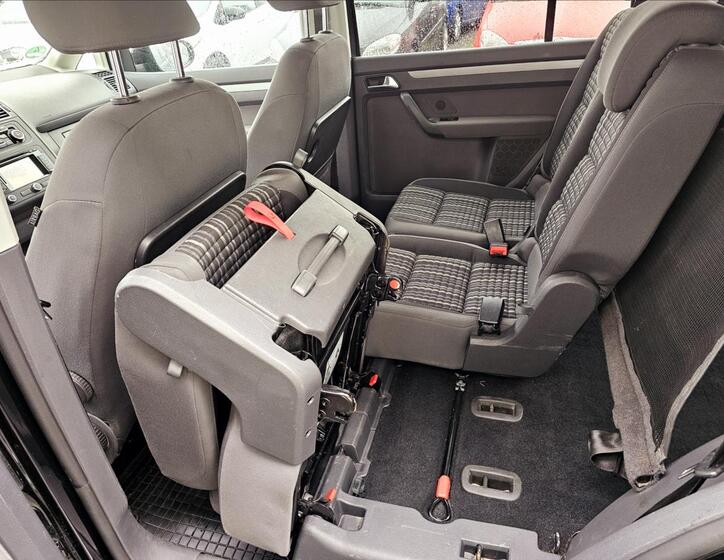 Volkswagen Touran 25