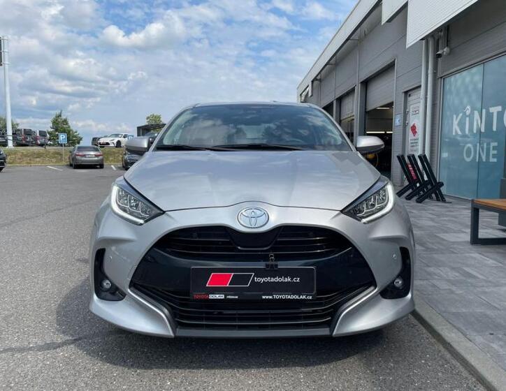 Toyota Yaris 2