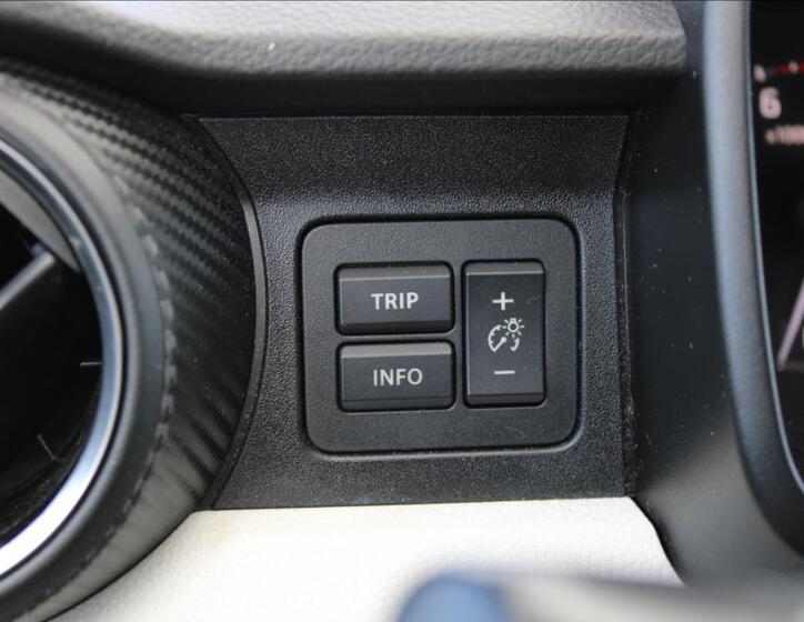 Suzuki Ignis 17