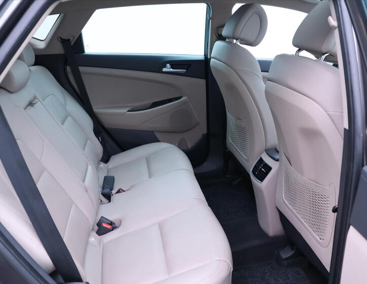 Hyundai Tucson 15