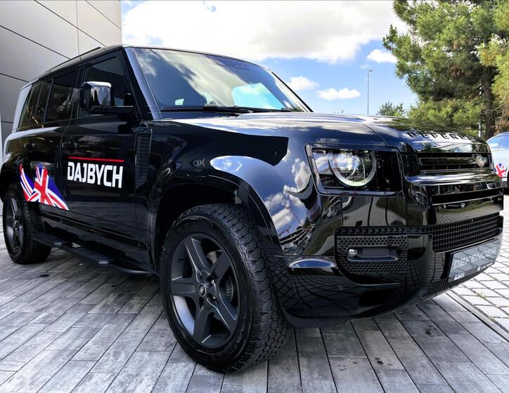 Land Rover Defender 9