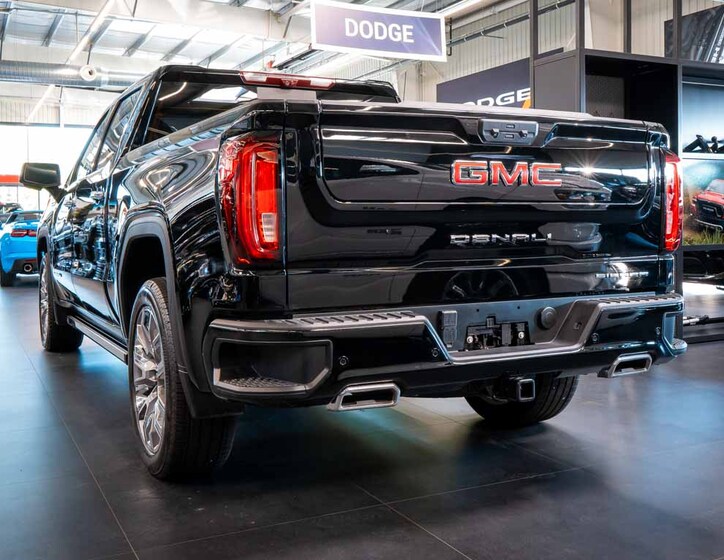 GMC Sierra 2