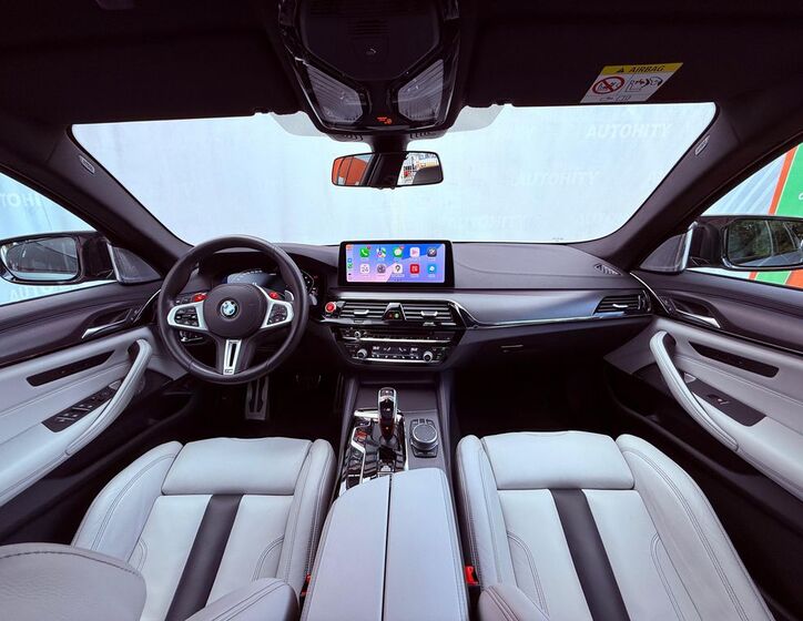BMW M5 20