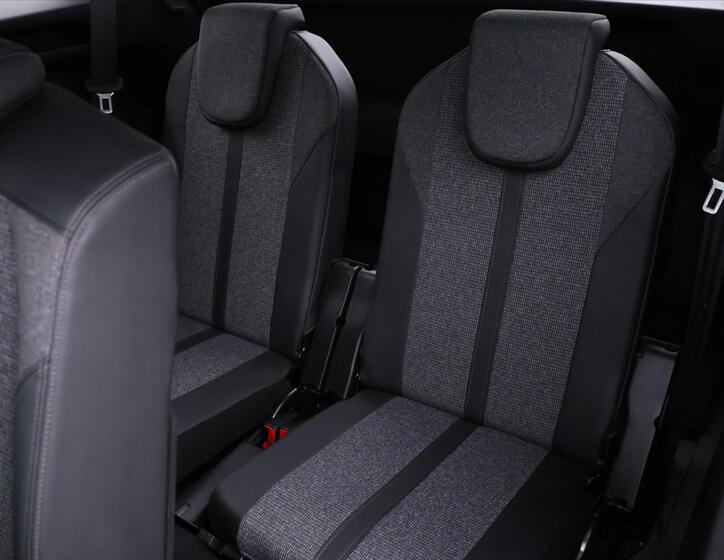 Peugeot 5008 17