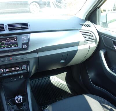 Škoda Fabia 19