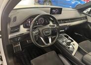Audi Q7 5