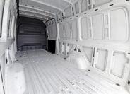 Mercedes-Benz Sprinter 17