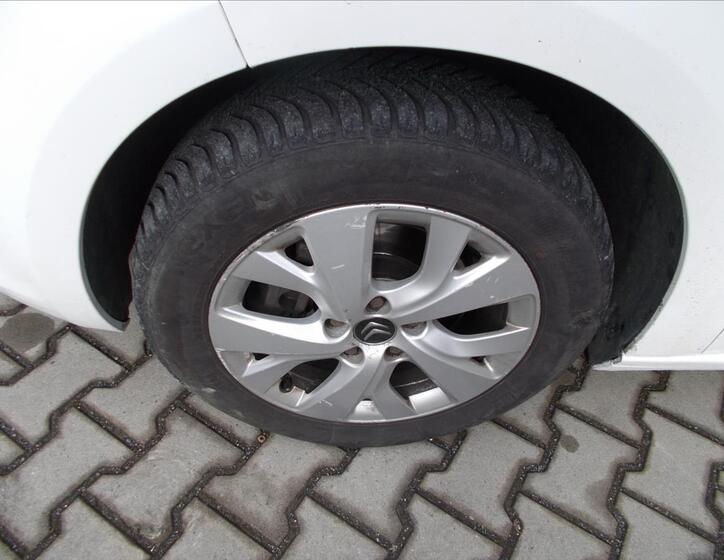 Citroën C4 Picasso 6