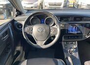 Toyota Auris 9
