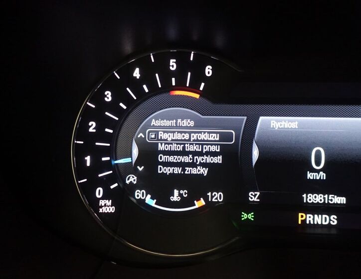 Ford S-MAX 10