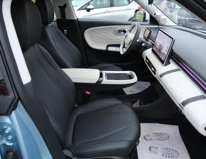 Dongfeng Box 13