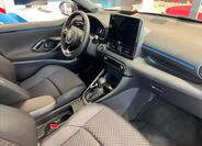 Toyota Yaris 7
