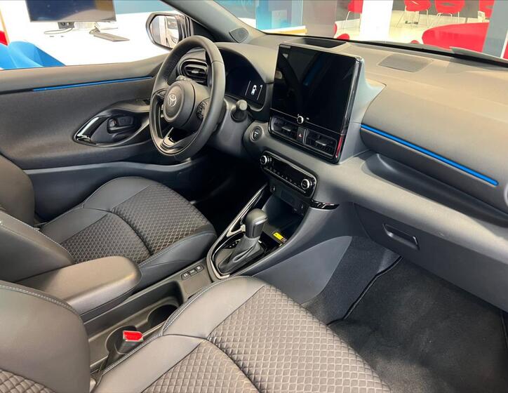 Toyota Yaris 7
