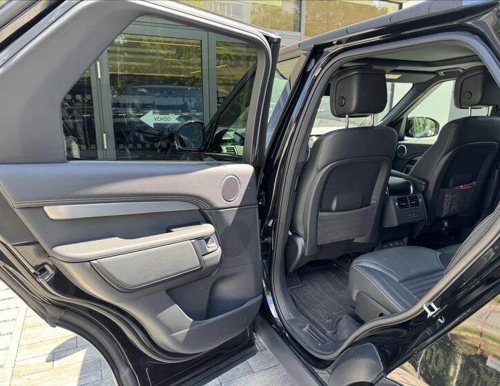 Land Rover Discovery 8