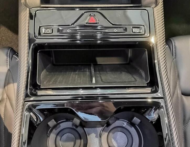 Ford Explorer 27