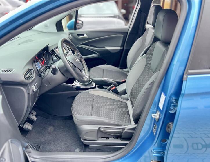 Opel Crossland X 10