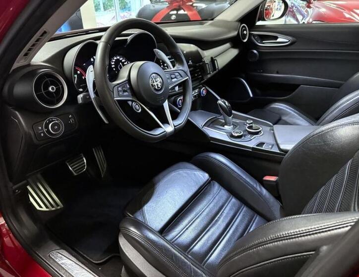 Alfa Romeo Giulia 6
