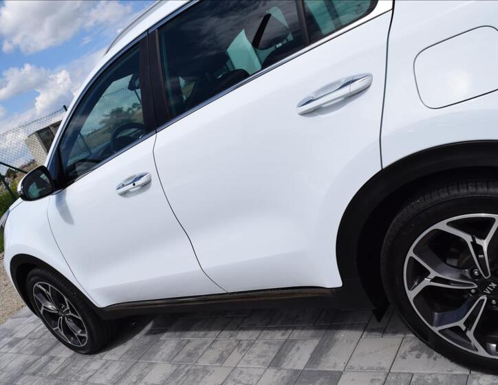 KIA Sportage 11