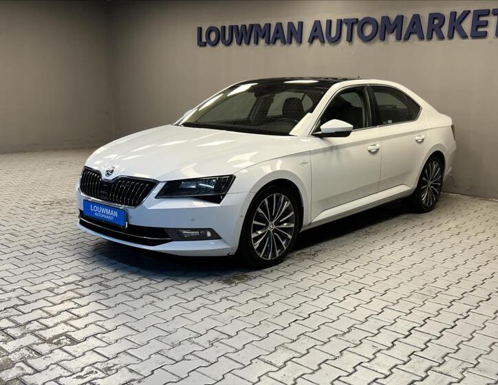 Škoda Superb 1