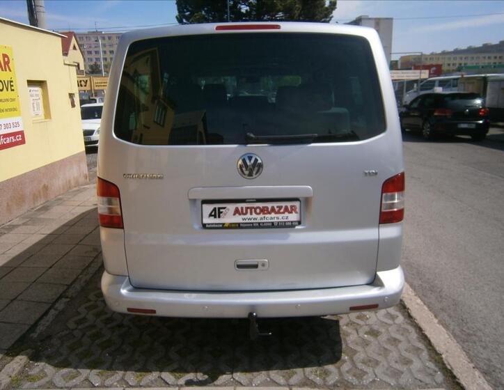 Volkswagen Multivan 5