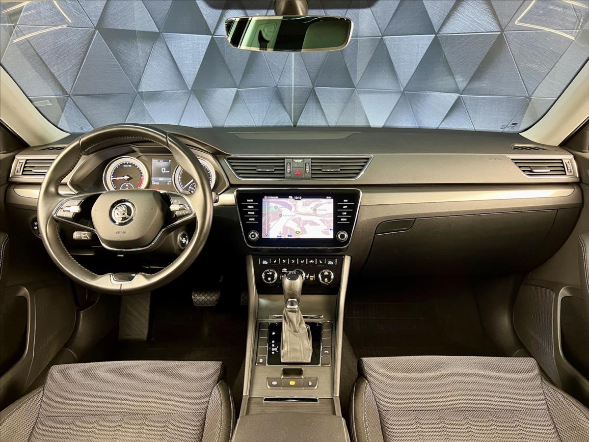 Škoda Superb