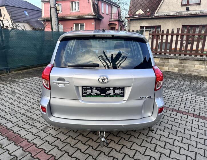 Toyota RAV4 4