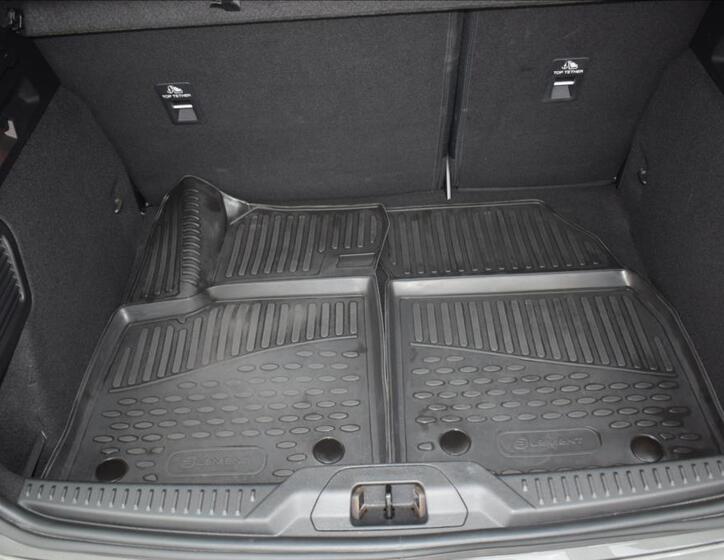 Ford Focus 13