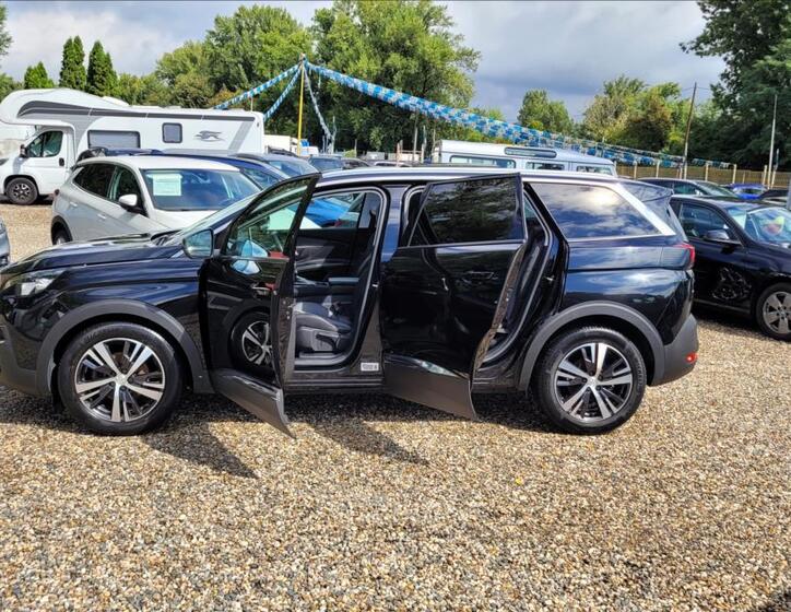 Peugeot 5008 17